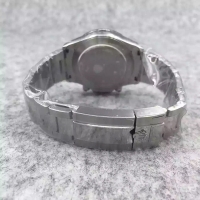 ロレックス デイトナ 116506 基本仕様は本物と同じ形のROLEX です