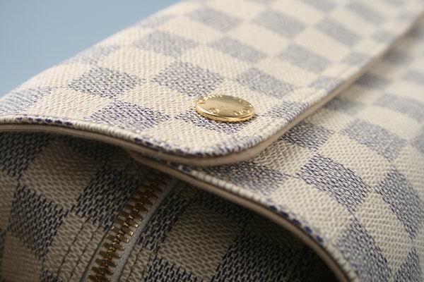 ルイ・ヴィトンスーパーコピー ダミエ・アズール LV バッグ キーポル・バンドリエール55 N41429