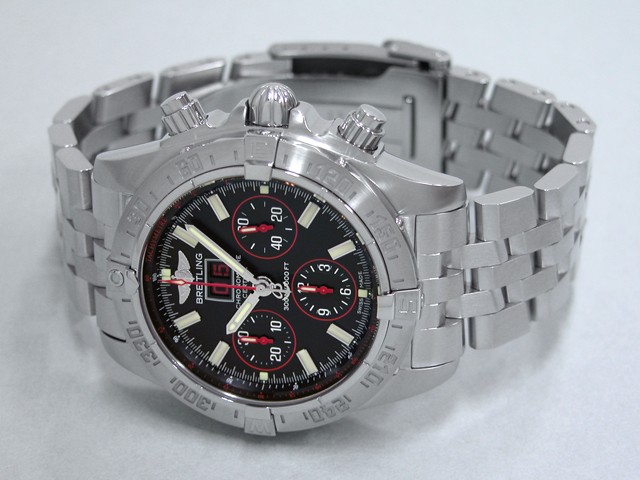 ブライトリング BREITLING ブラックバード　レッドストライク A44359T8/BA58 A449BRSPAS　世界限定2,000本　サテン仕上げ トロフィーブラック