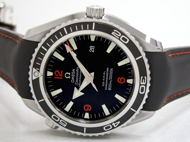 オメガ シーマスター 2900.51.82 プラネットオーシャン 45mm ブラックベゼル ブラックラバー ブラック