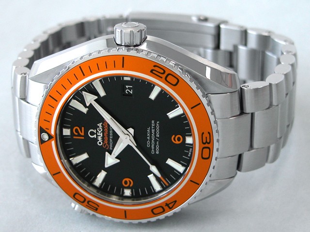 オメガ OMEGA シーマスター 232.30.46.21.01.002 プラネットオーシャン ビッグサイズ 45.5mm ブラック