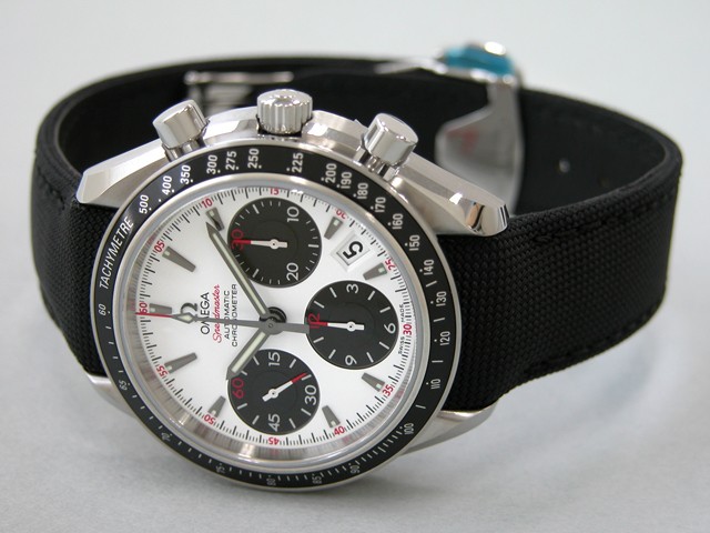 オメガ スピードマスター ナイロンベルト 323.32.40.40.04.001 ホワイト/ブラック