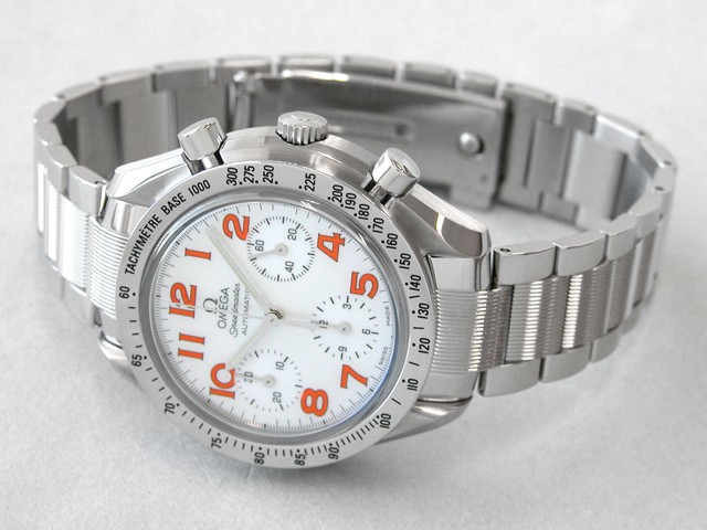 オメガ スピードマスター 3534.78 ホワイトシェル/オレンジアラビア