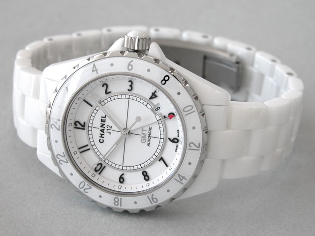 シャネルスーパーコピーj12 H2126 42mm GMT ホワイトセラミックブレス 2008年発表モデル 世界限定2000本 ホワイト