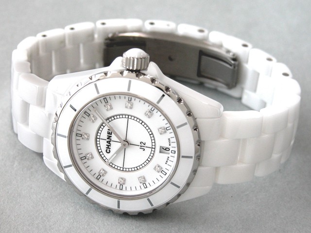 シャネルスーパーコピーj12 H2125 38mm ホワイトセラミックブレス 11Ｐダイヤ ホワイト