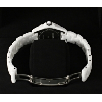シャネル J12 レディース 29mm H2570 白セラミック シェル/8ダイヤ