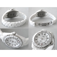 シャネルスーパーコピーj12 H2126 42mm GMT ホワイトセラミックブレス 2008年発表モデル 世界限定2000本 ホワイト