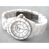 シャネルスーパーコピーj12 H2125 38mm ホワイトセラミックブレス 11Ｐダイヤ ホワイト