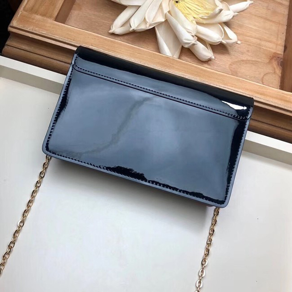 【Louis Vuitton】 スーパーコピー ルイヴィト★チェリーウッドチェーン ウォレット M63305