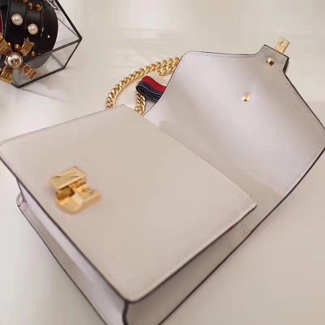 GUCCI スーパーコピー グッチ 〔シルヴィ〕 レザー ミニ チェーンバッグ 431666 CVLEG 8605
