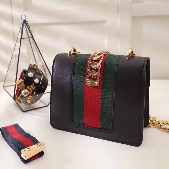 GUCCI スーパーコピー グッチ 〔シルヴィ〕 レザー ミニ チェーンバッグ 431666 CVLEG 8638