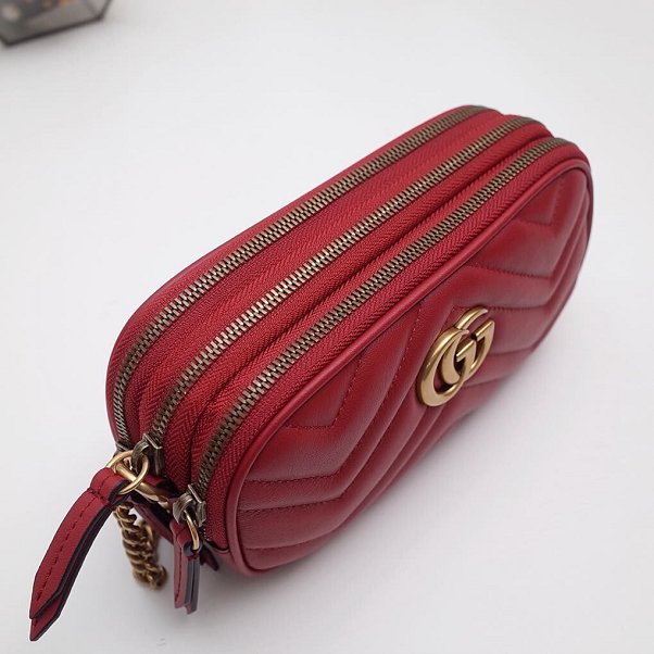 GUCCI スーパーコピー グッチ GGマーモント ミニ チェーンバッグ 546581 DTDCT 6433