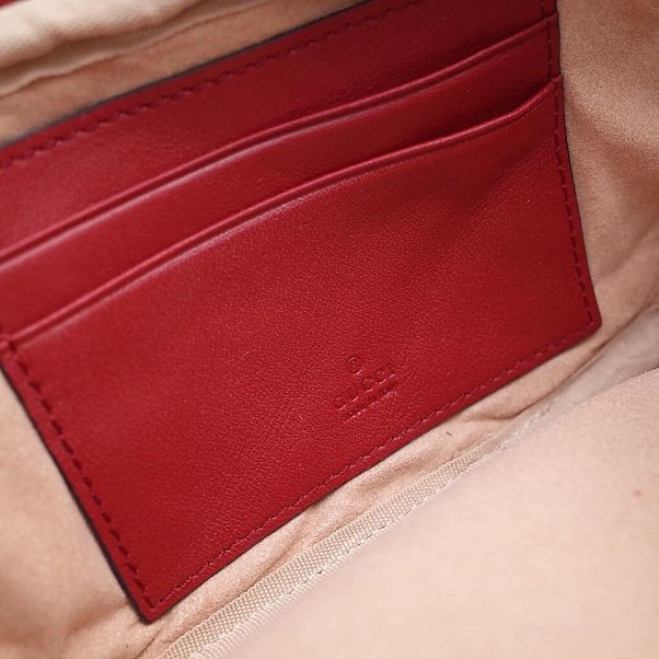 GUCCI スーパーコピー グッチ GGマーモント ミニ チェーンバッグ 546581 DTDCT 6433