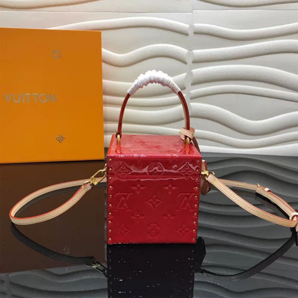 ルイヴィトン スーパーコピー 19ss  Louis Vuitton ブリーカー ボックス ヴェルニ M52516