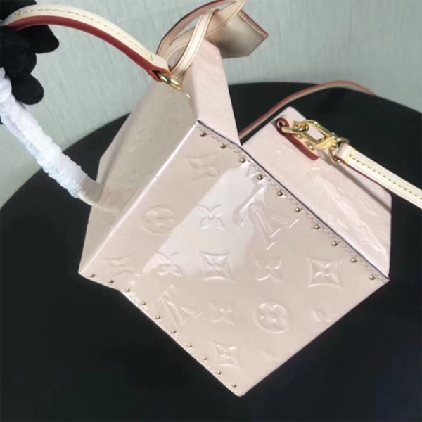 ルイヴィトン スーパーコピー 19ss  Louis Vuitton ブリーカー ボックス ヴェルニ M52464