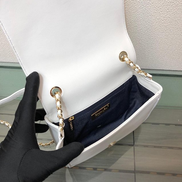 CHANEL スーパーコピー 新作 【シャネル】フラップ バッグ AS0321 B00120 10601