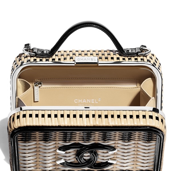 シャネル スーパーコピー 19SS CHANEL ヴァニティー ケース A93343 B00429 N4443