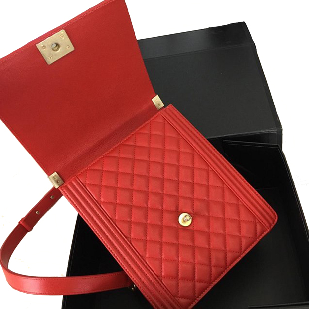 シャネル スーパーコピー  19SS 新作 CHANEL BOY ラージ ハンドバッグ AS0132 Y83621 5B652