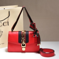 GUCCI スーパーコピー グッチ Sylvieシルヴィ スモール ショルダーバッグ 421882 CVLEG 8604