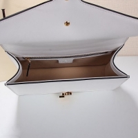 GUCCI スーパーコピー グッチ Sylvieシルヴィ スモール ショルダーバッグ 421882 CVLEG 8605