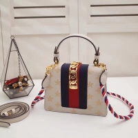 GUCCI スーパーコピー グッチ 2019年新作 レザー ミニ バッグ 470270 DJ2SG 8963