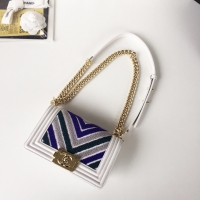 シャネル スーパーコピー 19SS CHANEL BOY スモール ハンドバッグ A67085 Y84073 C3315