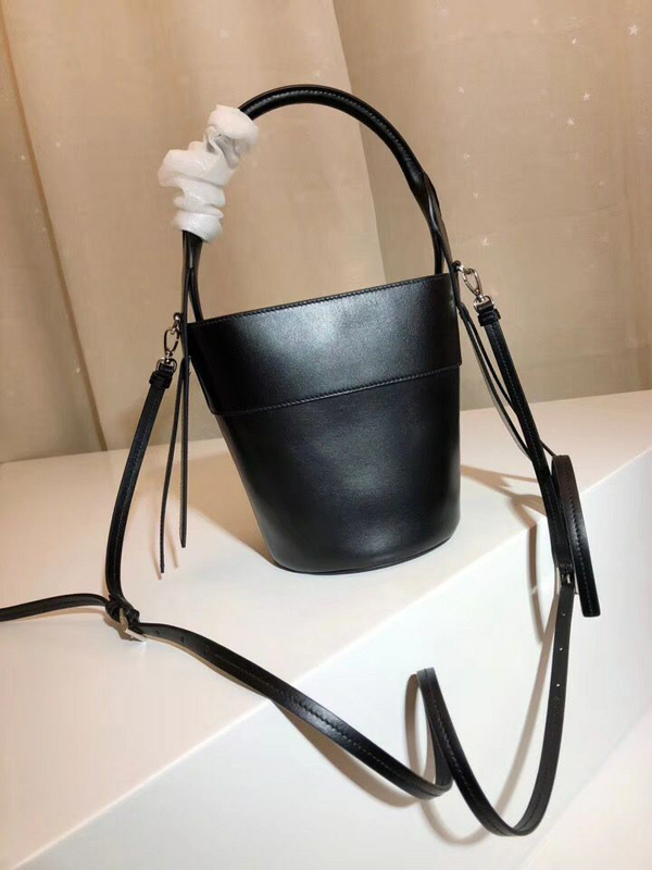 PRADA スーパーコピー ウーヴェルチュール レザーバケットバッグ1BE015_2AIX_F0002_V_OWH