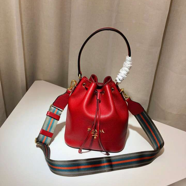 PRADA スーパーコピー★新作 DEERエンボスレザーバケットバッグ1BE018_2BBE_F0011_V_NOO