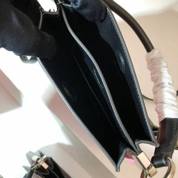 PRADA スーパーコピー【プラダ】 マギット スモールオーストリッチバッグ* 19Resort 1BC082_2AIX_F0XDF_V_OOH