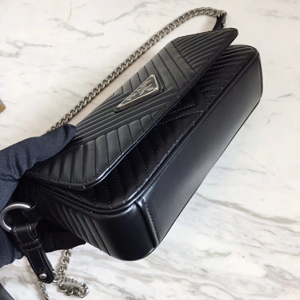 PRADA スーパーコピー Quilted Nappa Mini Bag キルティングレザー1DH010_2CET_F0002