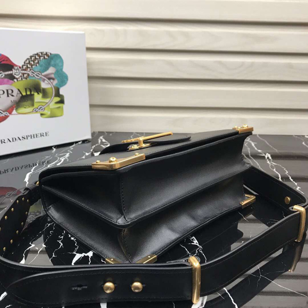 PRADA スーパーコピー 【プラダ】 カイエ ショルダーバッグ 19Resort 1BD045_2BB0_F0002_V_XCH