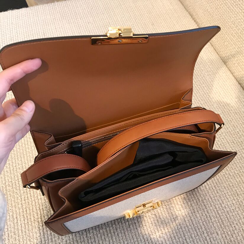 セリーヌ スーパーコピー CELINE 19SS ラージ トリオンフバッグ 188872BGI.04LV