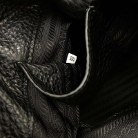 PRADA スーパーコピー★新作 DEERエンボスレザーバケットバッグ1BE018_2BBE_F0002_V_NOO 