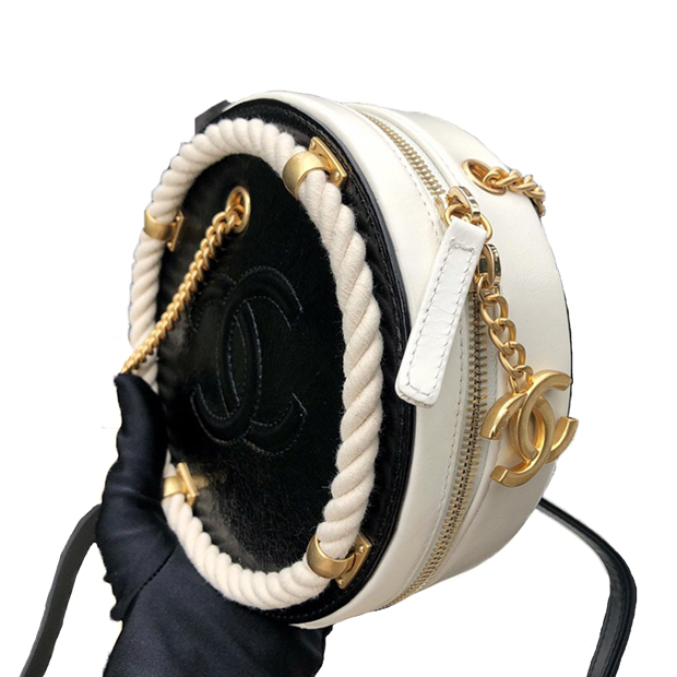 CHANEL スーパーコピー 19SS シャネル カーフスキン ラウンド バッグ AS0075 Y84101 C0229