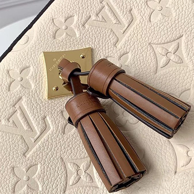 Louis Vuitton スーパーコピー 新作☆ルイヴィトン☆サントンジュ ショルダーバッグ M44597