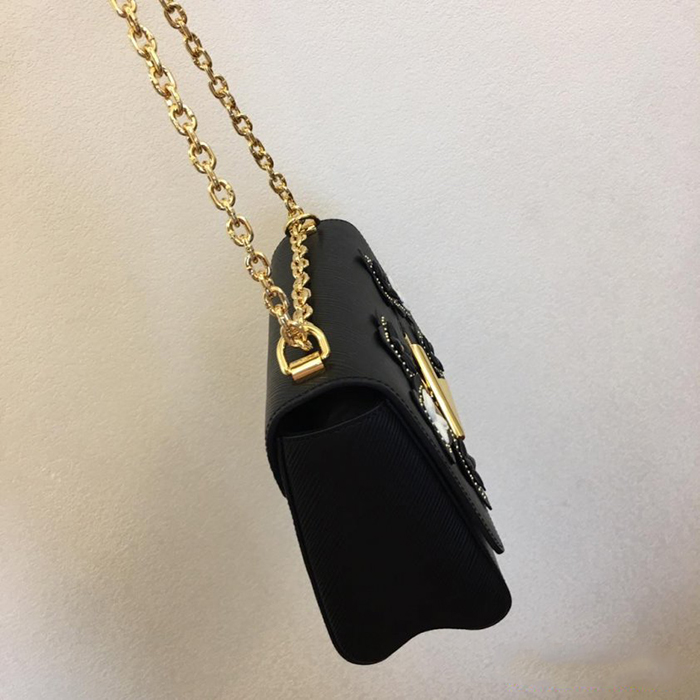 Louis Vuitton スーパーコピー 19SS ルイヴィトン ツイスト MM エピ·レザー ショルダーバッグ M53762
