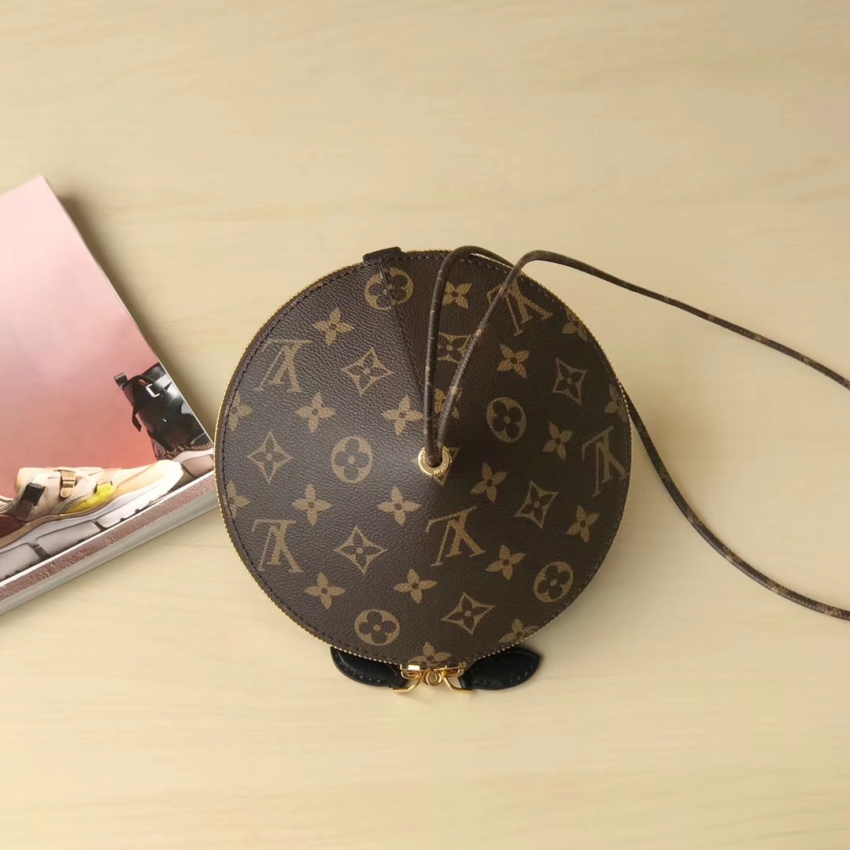 Louis Vuitton スーパーコピー 19SS  ルイヴィトン トーピー モノグラム ショルダーバック M44592