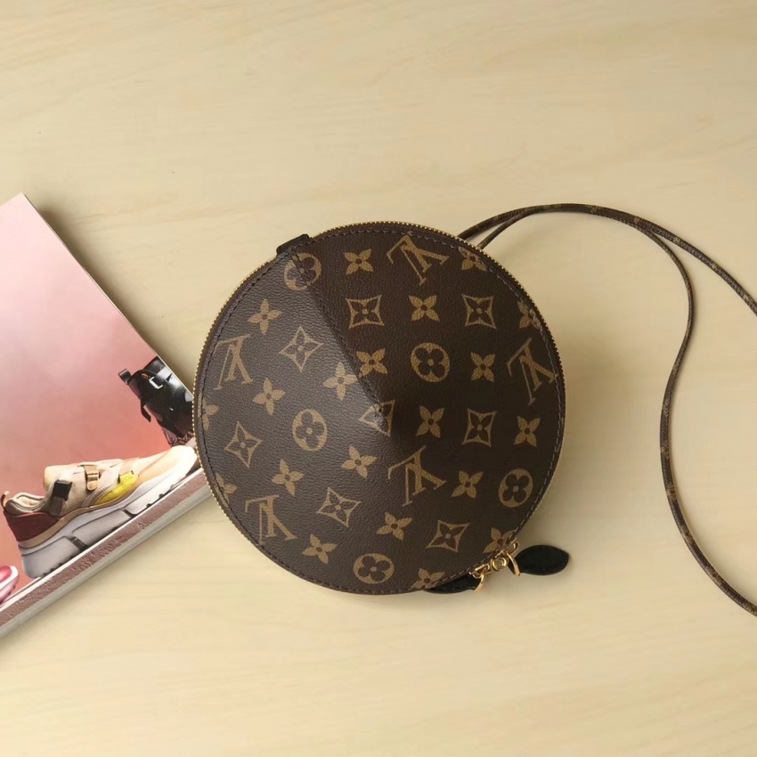 Louis Vuitton スーパーコピー 19SS  ルイヴィトン トーピー モノグラム ショルダーバック M44592