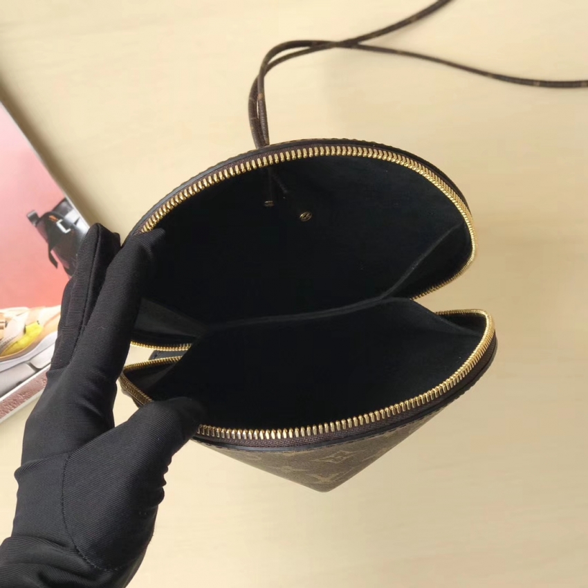 Louis Vuitton スーパーコピー 19SS  ルイヴィトン トーピー モノグラム ショルダーバック M44592