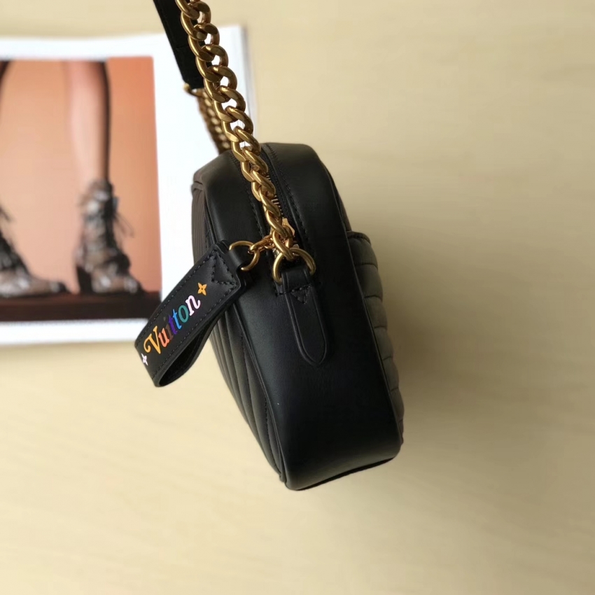 Louis Vuitton スーパーコピー  ルイヴィトン 新作 ニューウェーブショルダーカメラバッグ M53682