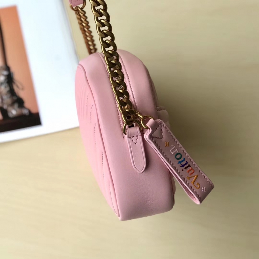 Louis Vuitton スーパーコピー  ルイヴィトン 新作 ニューウェーブショルダーカメラバッグ M53683
