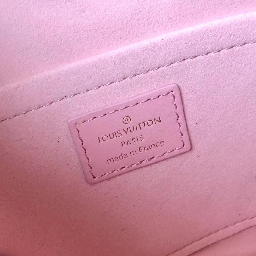 Louis Vuitton スーパーコピー  ルイヴィトン 新作 ニューウェーブショルダーカメラバッグ M53683