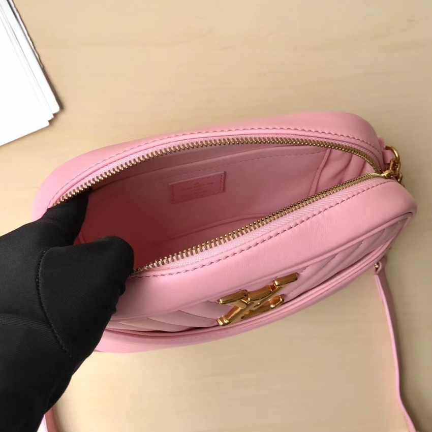 Louis Vuitton スーパーコピー  ルイヴィトン 新作 ニューウェーブショルダーカメラバッグ M53683