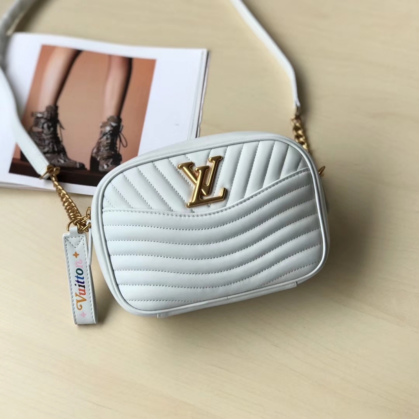 Louis Vuitton スーパーコピー  ルイヴィトン 新作 ニューウェーブショルダーカメラバッグ M53863