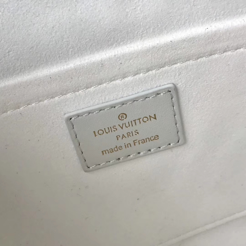 Louis Vuitton スーパーコピー  ルイヴィトン 新作 ニューウェーブショルダーカメラバッグ M53863
