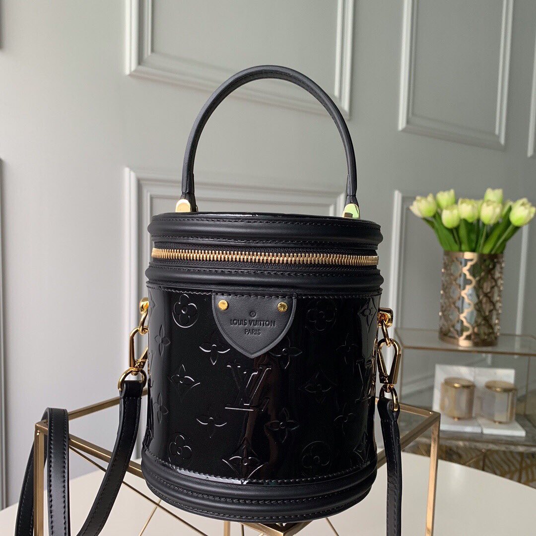 Louis Vuitton スーパーコピー モノグラム·ヴェルニ ルイ ヴィトン カンヌ PM M53997