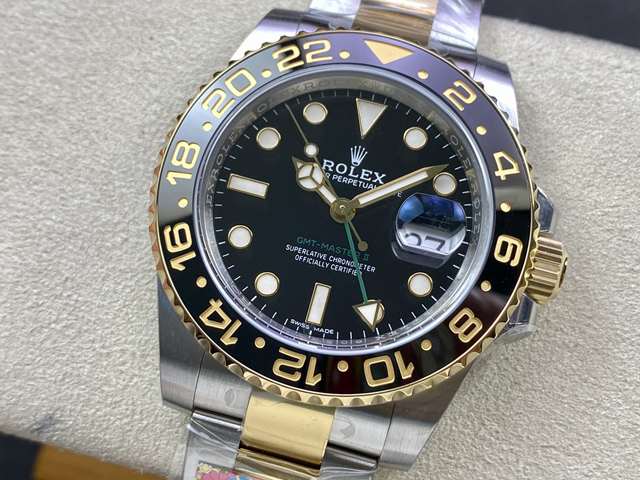 【ROLEX】ロレックス スーパーコピー ＧＭＴマスターII 116713LN ブラック【CLEAN工場出品】