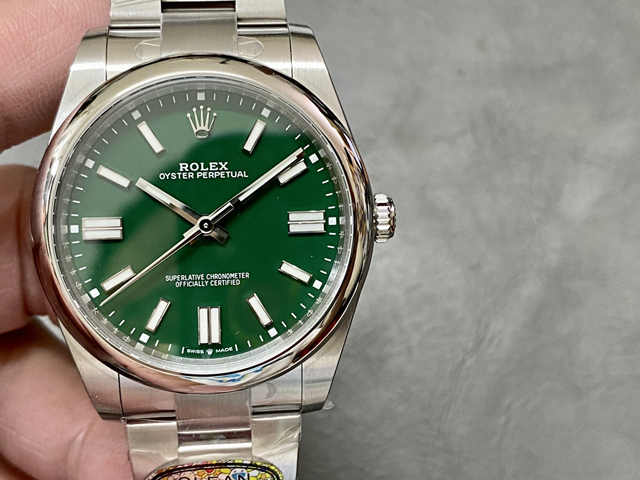 【ROLEX】ロレックス スーパーコピー オイスターパーペチュアル 124300 グリーン 41MM【CLEAN工場出品】
