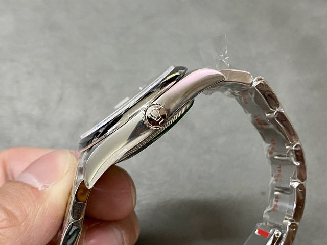 【ROLEX】ロレックス スーパーコピー オイスターパーペチュアル 126000 レッド 36MM【CLEAN工場出品】