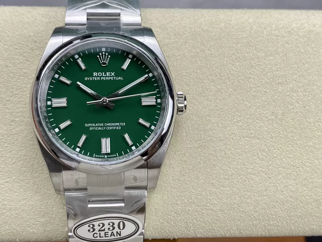 【ROLEX】ロレックス スーパーコピー オイスターパーペチュアル 126000-0006 グリーン 36MM【CLEAN工場出品】